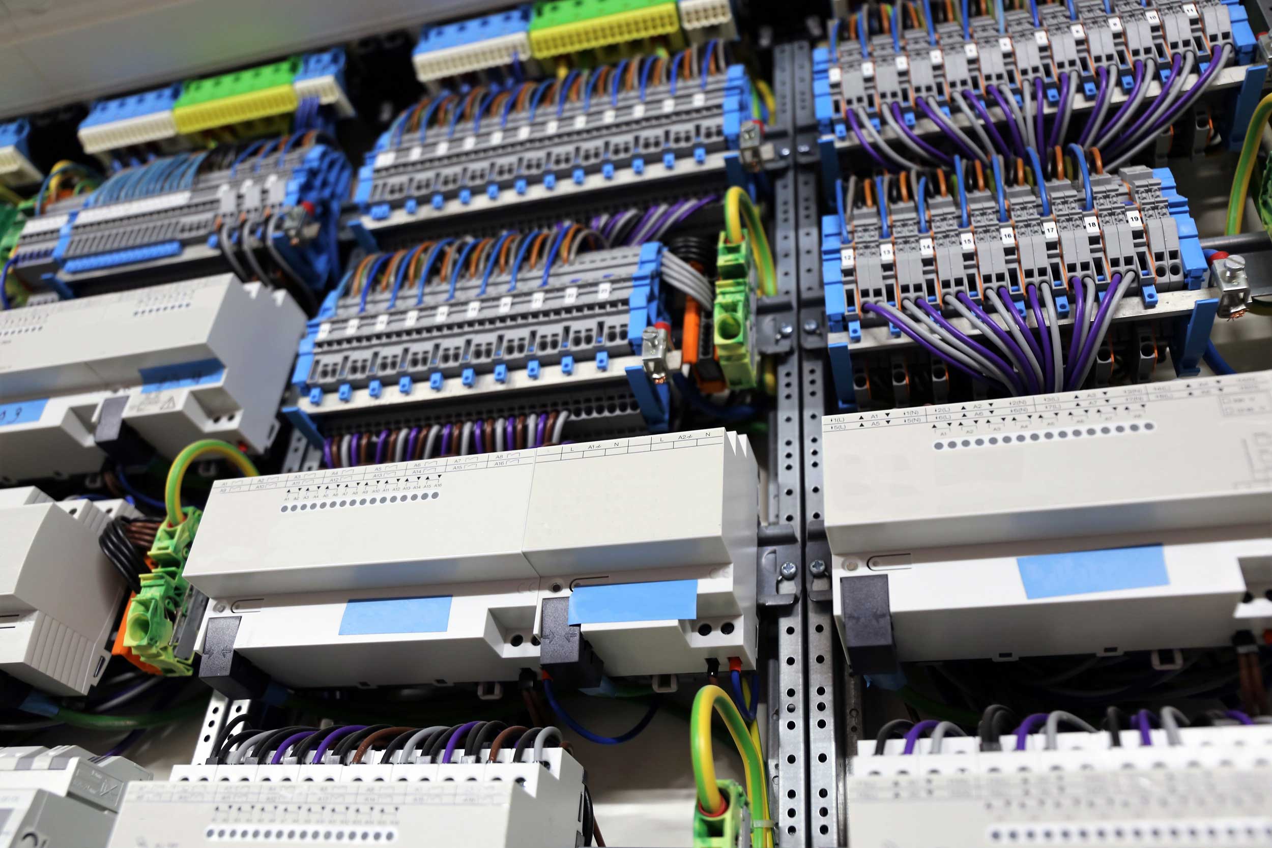 messen steuern Regeln - MSR Schaltschrankbau